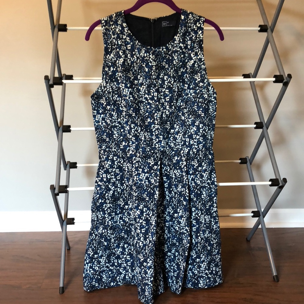 Gap floral mini dress size 6